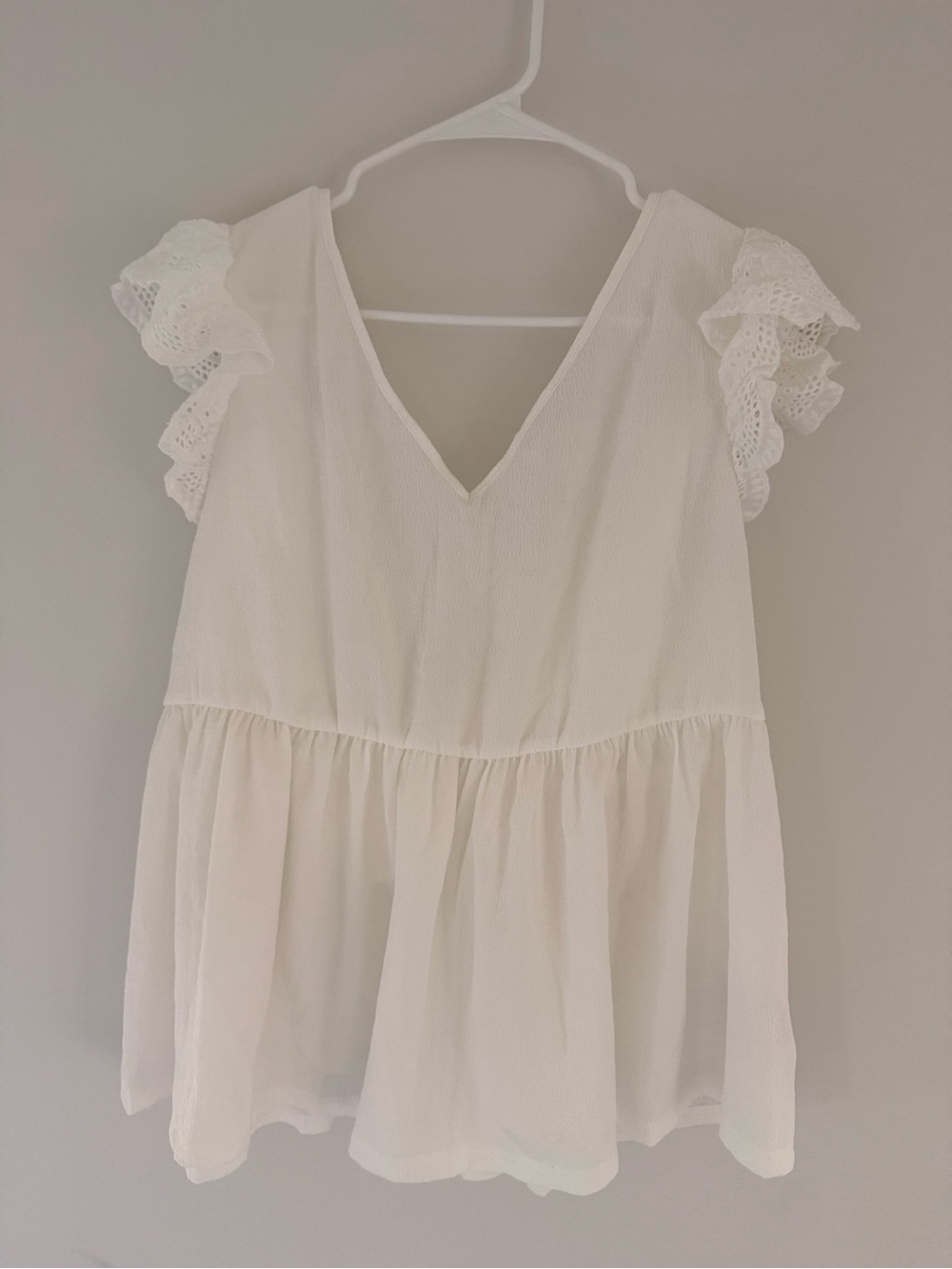 White Ruffled Sleeve V-Neck Peplum Top